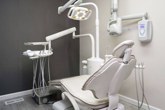 Planning Dental Implants in Cedarhurst, NY: Questions to Ask Before Treatment Begins